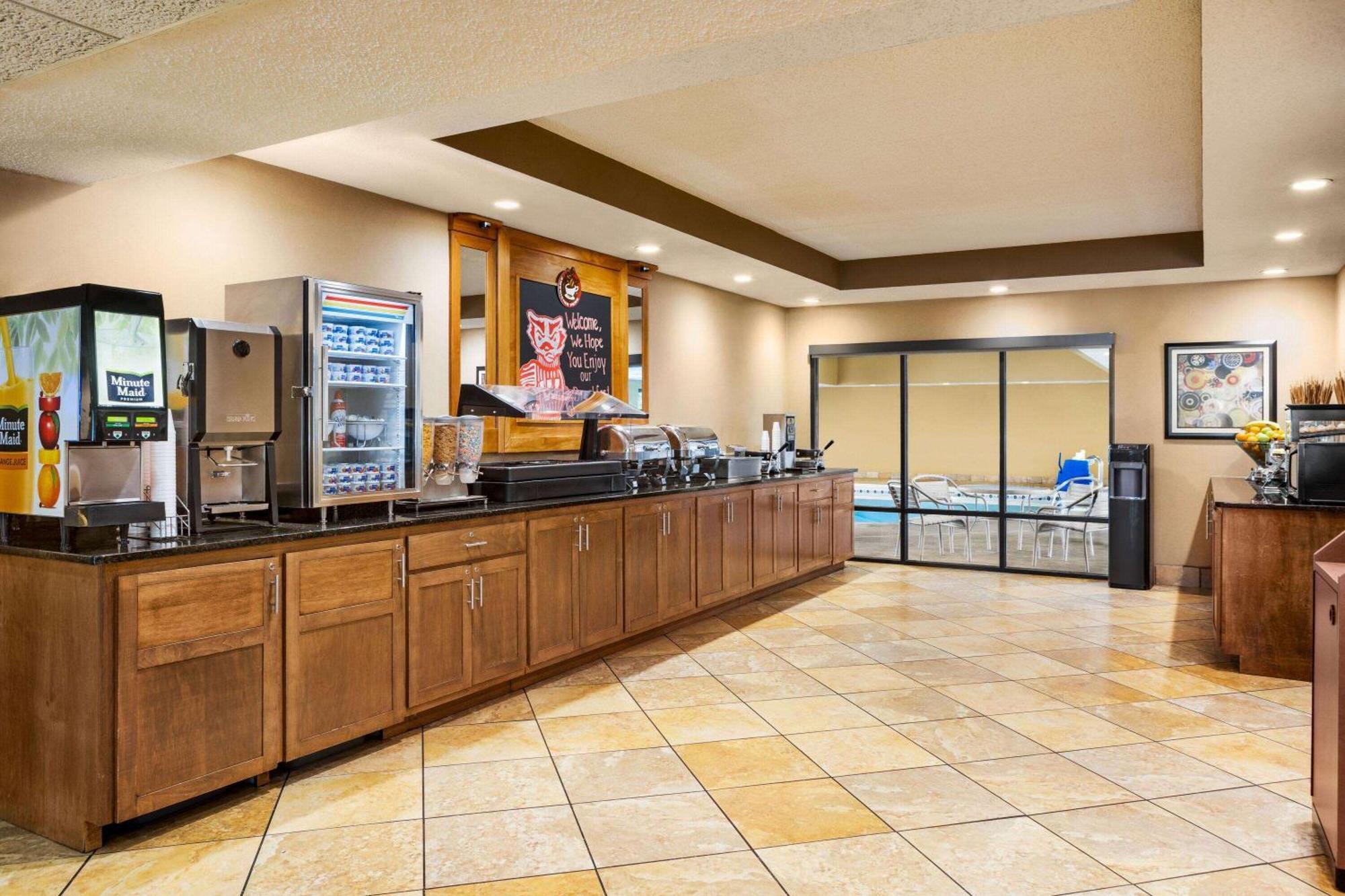 Americinn By Wyndham Madison West Exterior foto